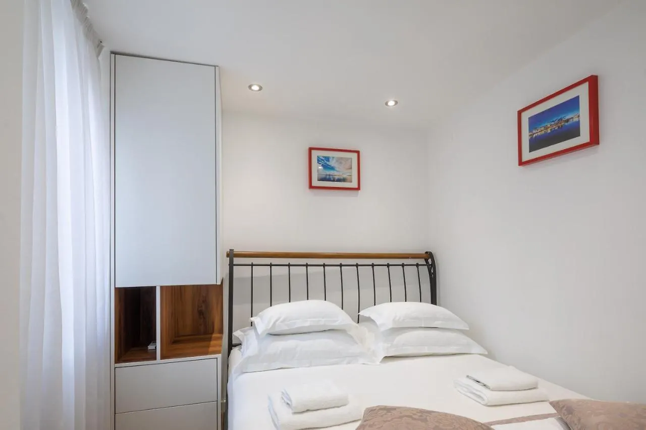 3 - Beautiful Modern Apt In The Heart Of Split 0*,