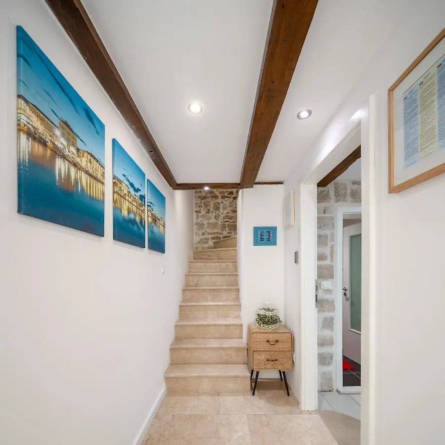 3 - Beautiful Modern Apt In The Heart Of Split Apartment
