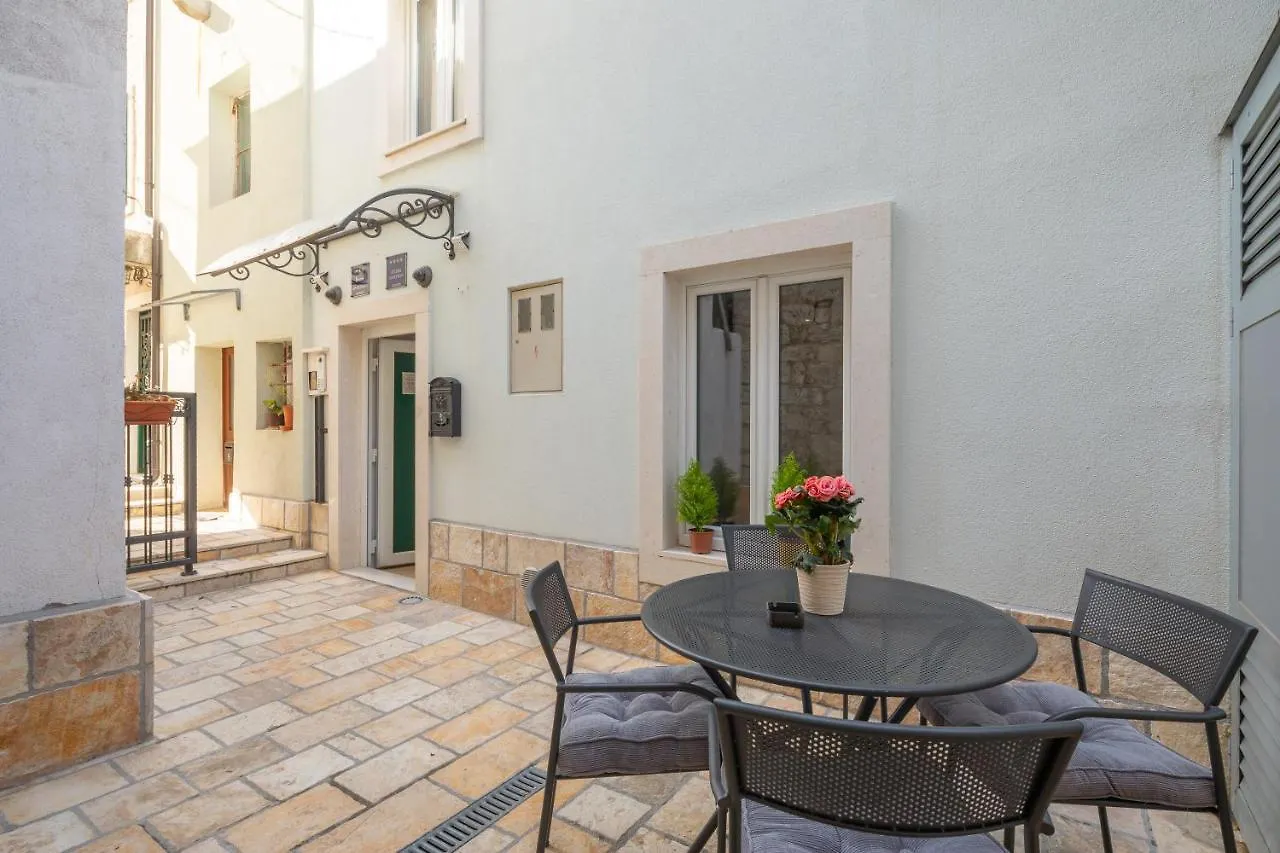 Apartment 3 - Beautiful Modern Apt In The Heart Of Split